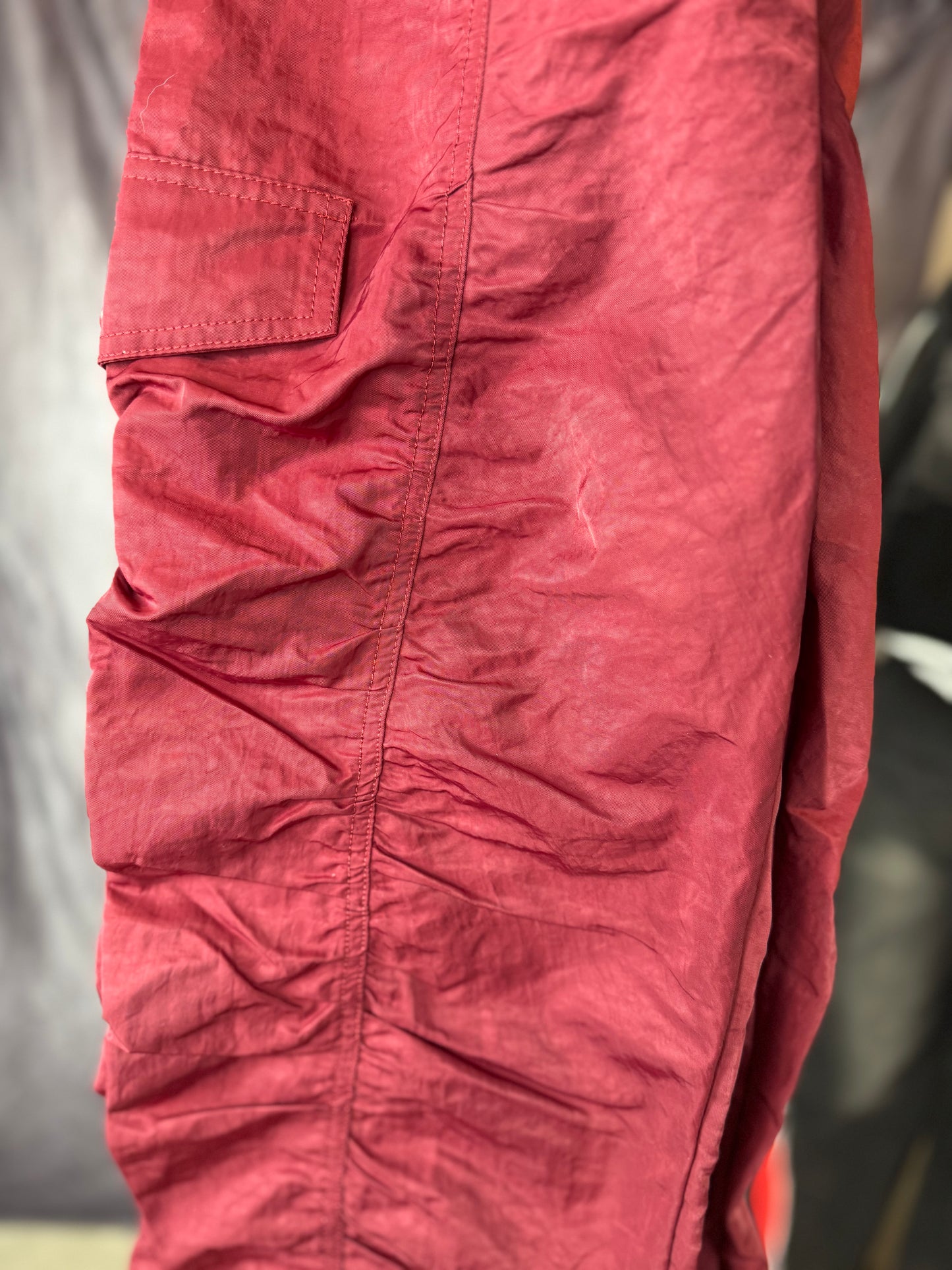 Jeans mezclilla con rojo